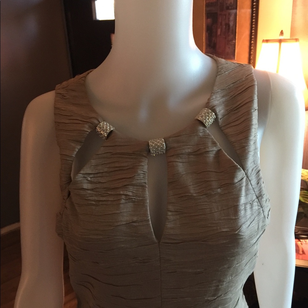 Eliza J Gold Tone Dress Size 8